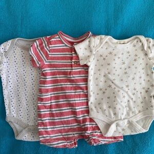 Kyle & Deena Small Stars, Carter’s Red striped, Rabit + Bear Stars Bodysuits 3M